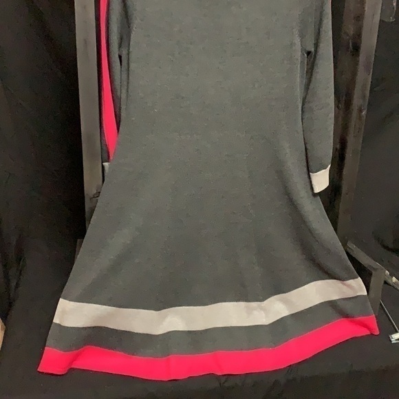 Vince Camuto long sleeve sweater dress - Picture 2 of 5